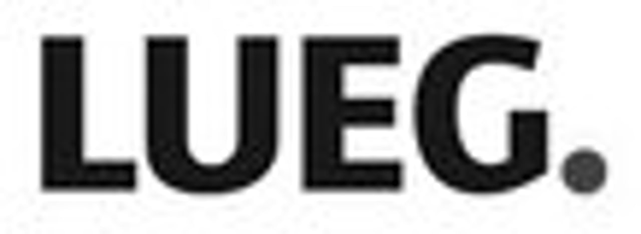 Schwarzes LUEG-Logo mit Punkt auf weißem Hintergrund.